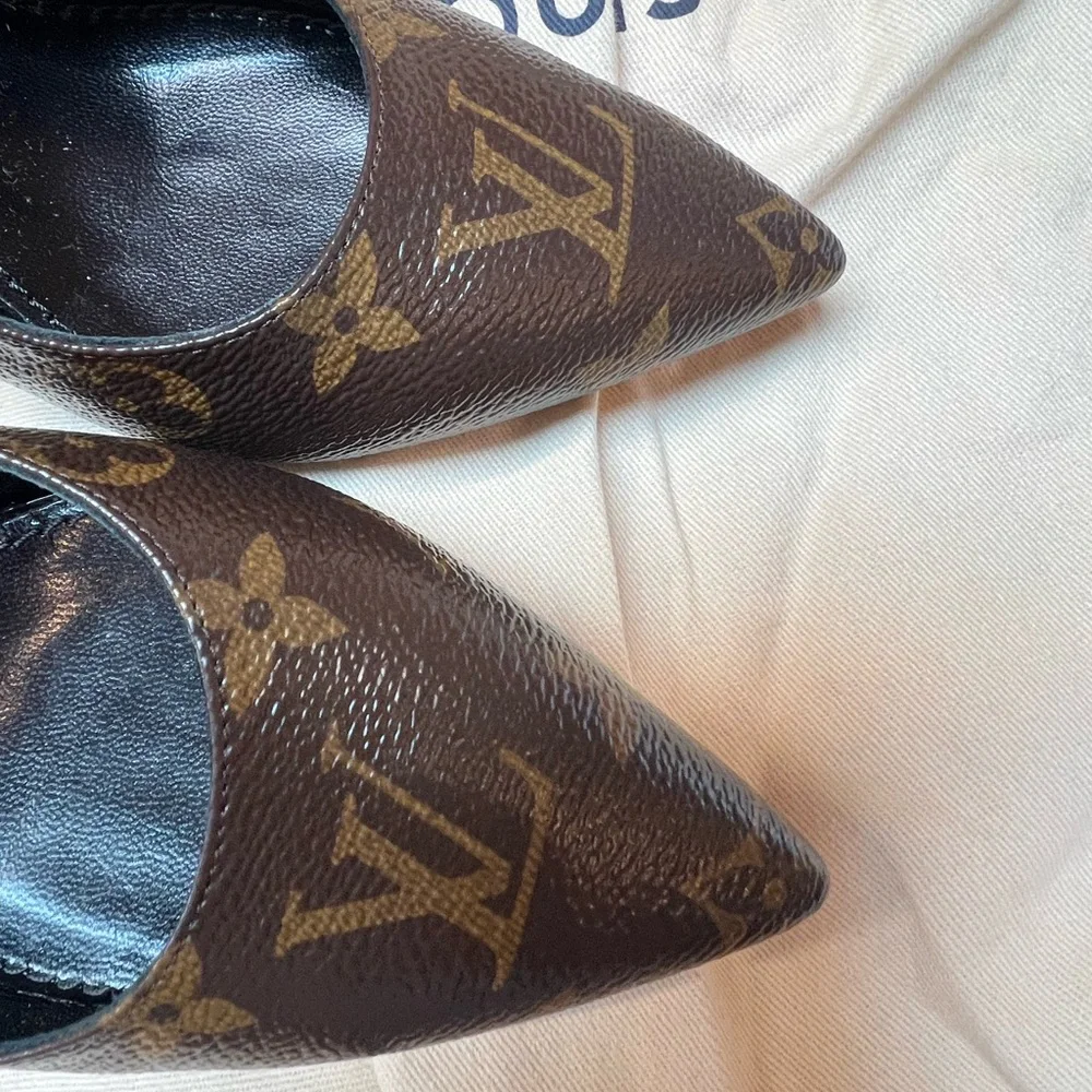 Louis Vuitton Cherie Monogram Brown Slingback Pumps - Picture 13 of 16